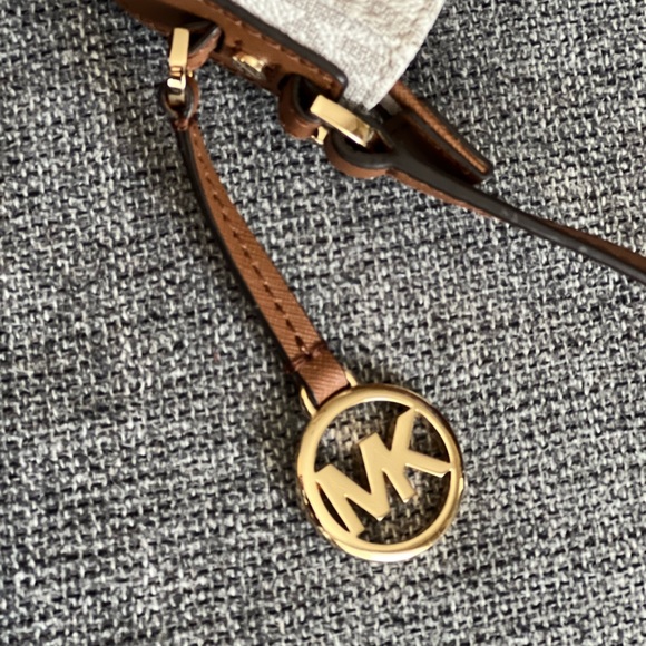 Michael kors bag brand new - Picture 3 of 10